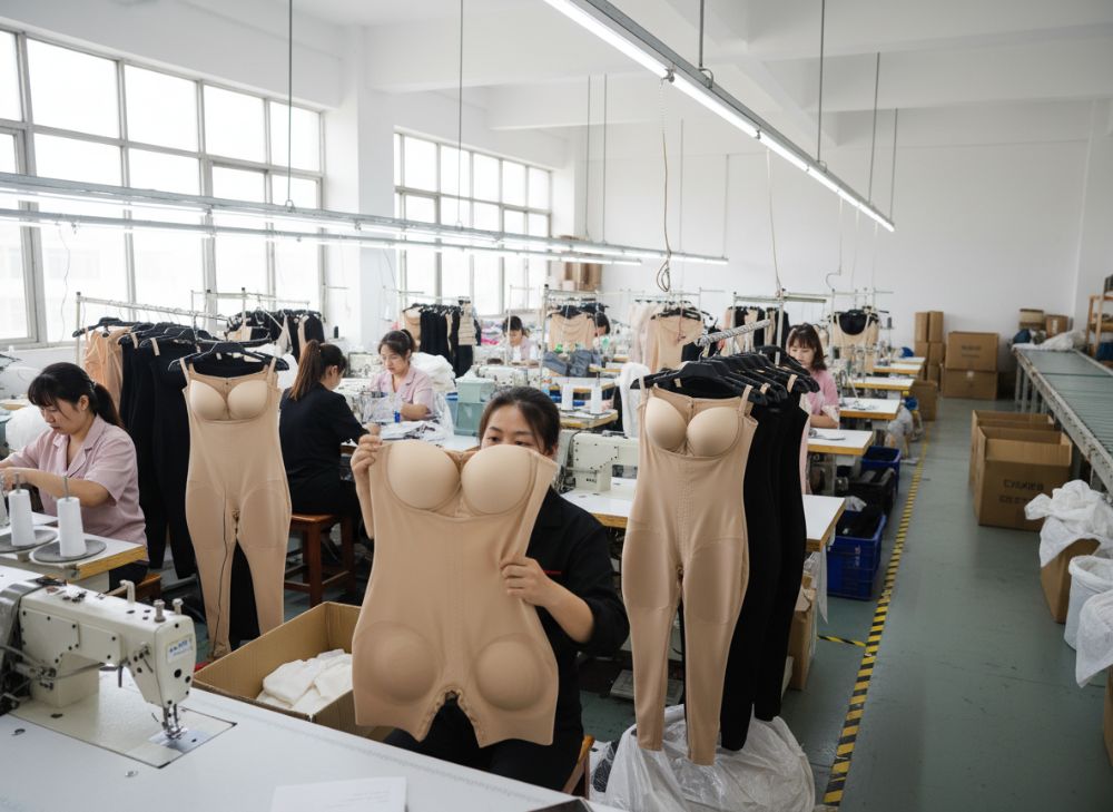 Fábrica Faja Modeladora Sujetador sin Tirantes 2026